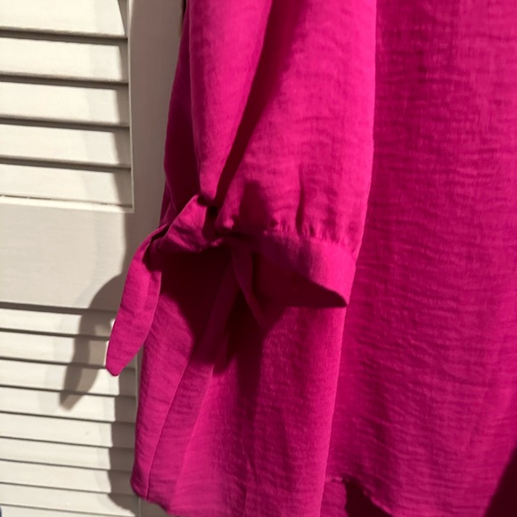 CATHERINES Fushia Pink Square Neck Cold Shoulder Crinkle Top Blouse 1X 18/20W. - Picture 2 of 5